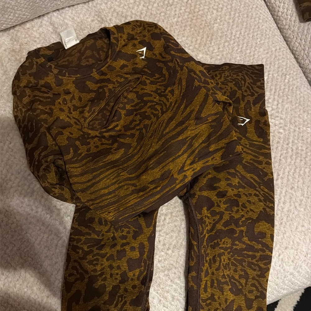 Animal Print Gym Shark Set with Sports Bra